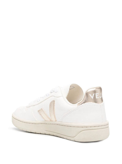 V-10 Veja Sneakers