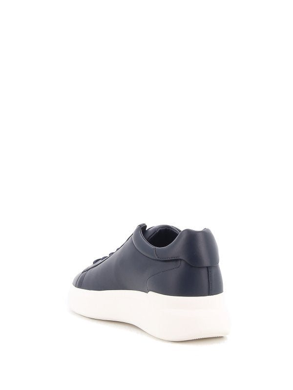 Sneaker H580