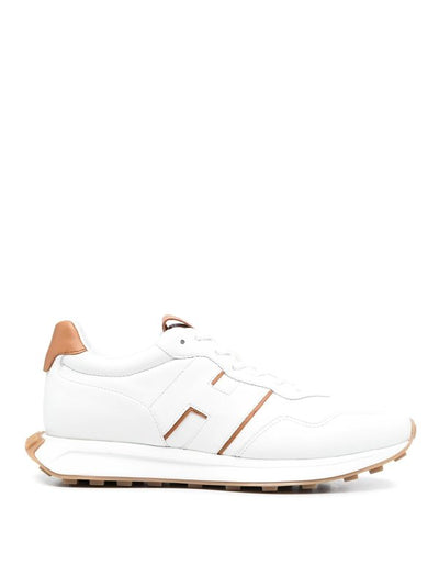 Sneaker In Pelle Con Dettagli A Contrasto