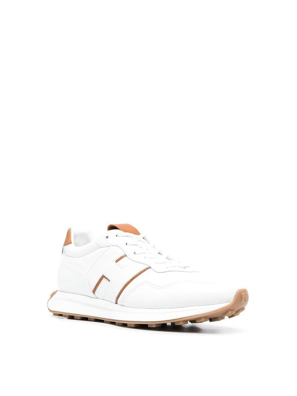 Sneaker In Pelle Con Dettagli A Contrasto