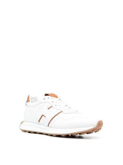 Sneaker In Pelle Con Dettagli A Contrasto