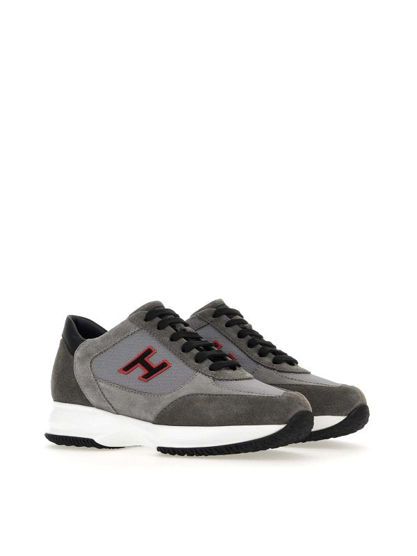 Sneakers Interactive