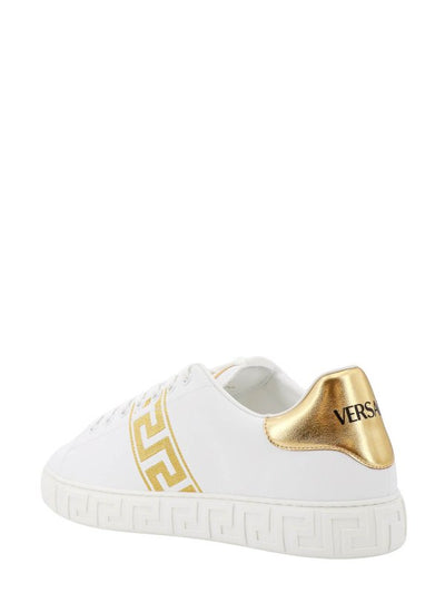Sneakers In Pelle Con Ricamo La Greca