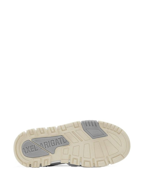 Sneakers Pannelte