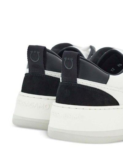 Sneakers In Pelle Con Logo
