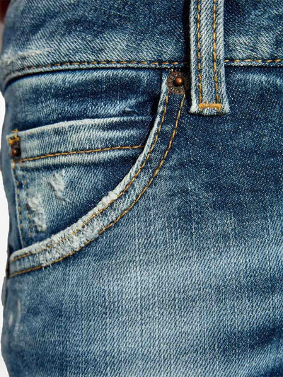 Jeans Con Toppa Con Logo