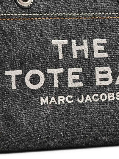 La Borsa Tote A Tracolla Con Catena Di Jeans