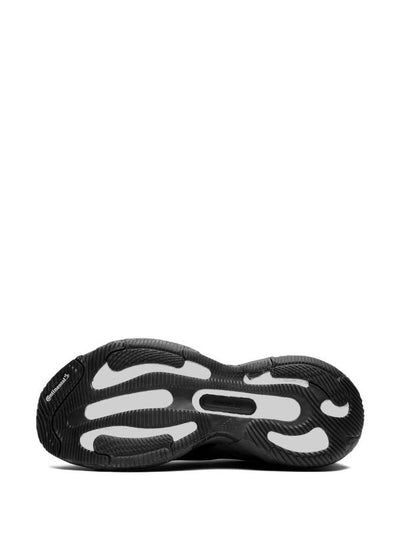 Sneakers Logato