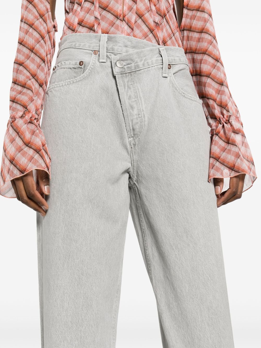 Criss Cross Jeans In Rain