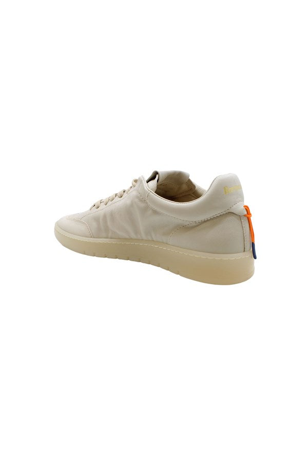 Sneakers Guga